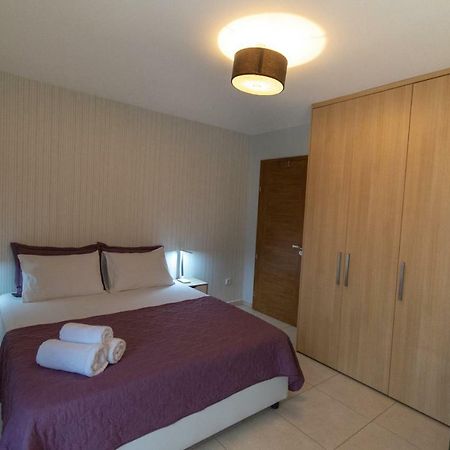 Spacious Fully Equipped 3Bd 2Bath Apt In The Heart Of City With Balconies Ac And Fast Wifi #2 Heraklion  Exterior photo