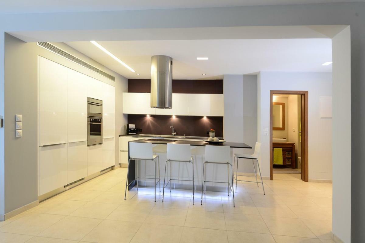 Spacious Fully Equipped 3Bd 2Bath Apt In The Heart Of City With Balconies Ac And Fast Wifi #2 Heraklion  Exterior photo