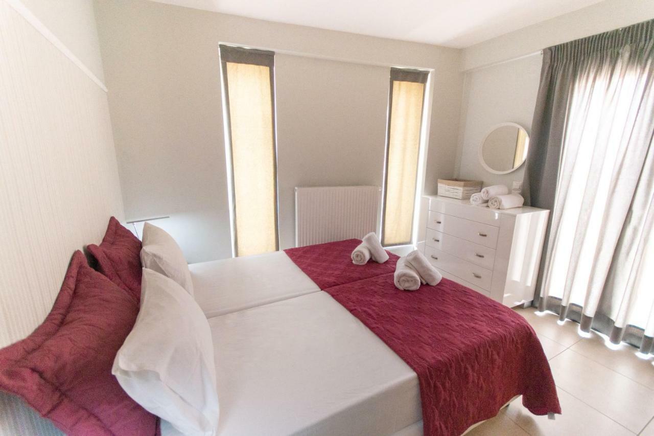 Spacious Fully Equipped 3Bd 2Bath Apt In The Heart Of City With Balconies Ac And Fast Wifi #2 Heraklion  Exterior photo
